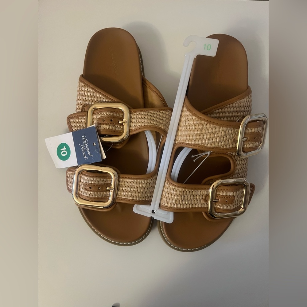 Universal Thread wide width sandals NWT - image 4